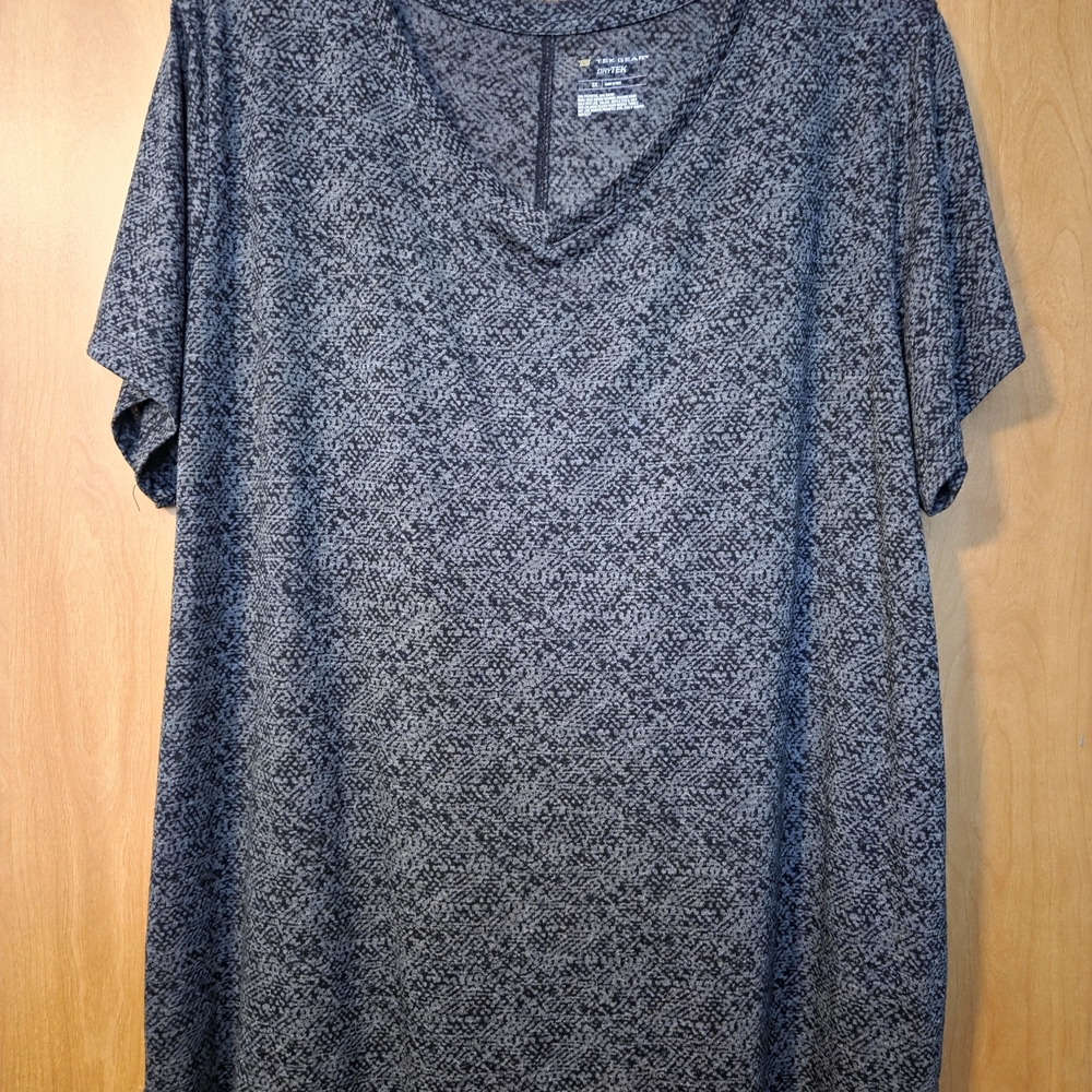Tek Gear DryTek Gray and Black Short Sleeve Tee